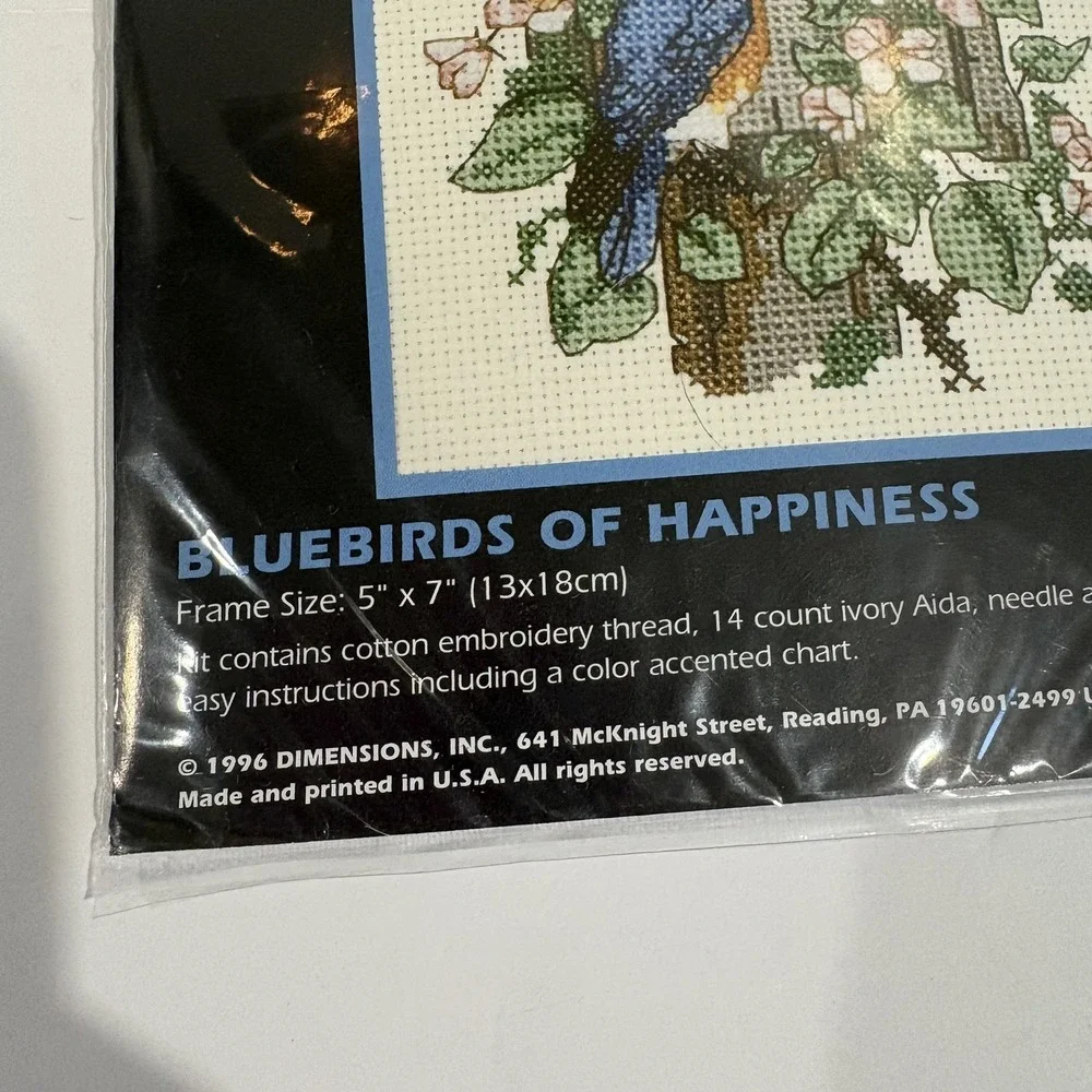 Dimensions bluebirds happiness